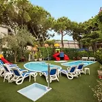 Hotel New 3*